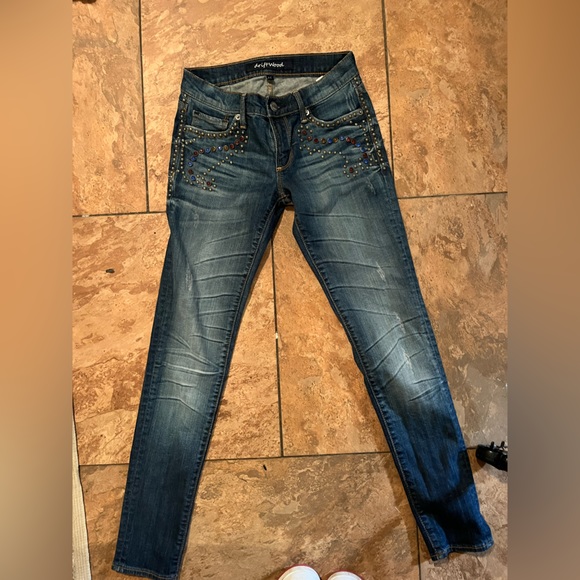 Driftwood jeans with jewels - Picture 2 of 3